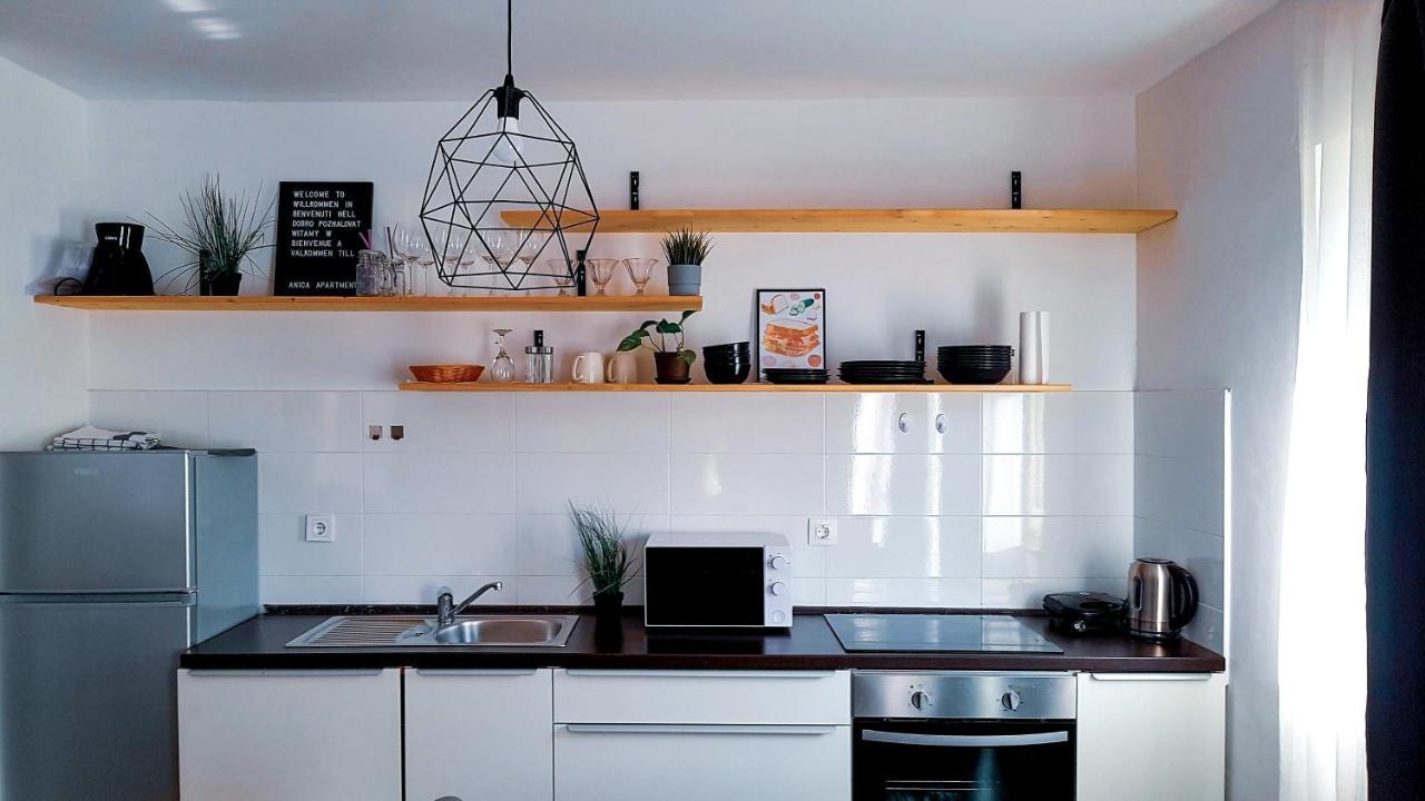 Anica Apartments Funtana Cameră foto